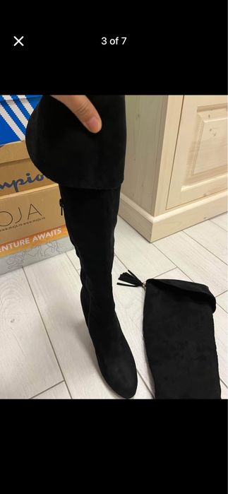 Cizme din imitatie de piele, masura 39, cu fermoar pe spate auriu si toc, super elegante