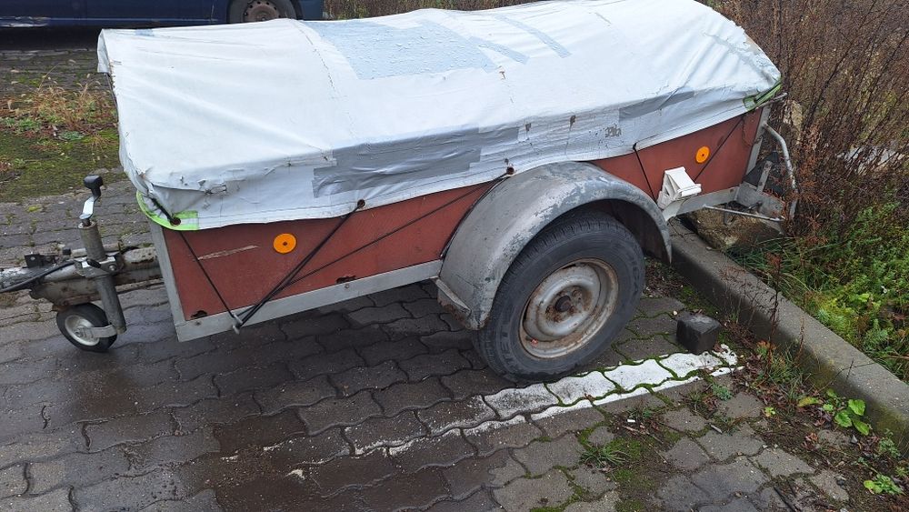 Remorci diferite modele