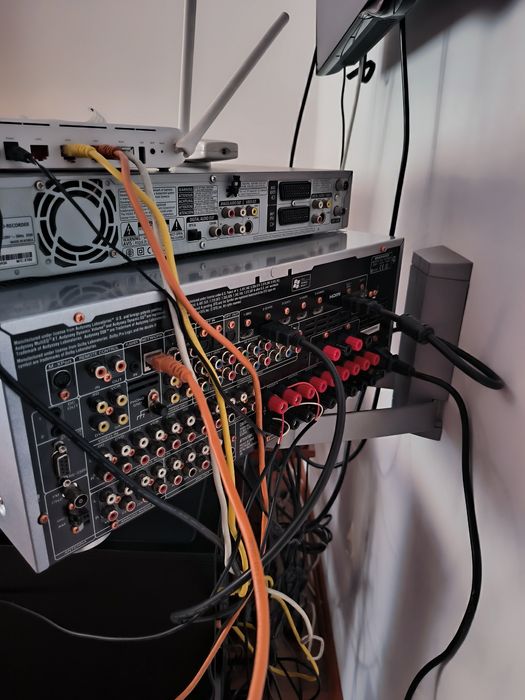 Vând Marantz SR 7005 în perfecta stare de functionare