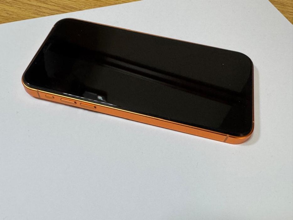 iPhone XR новый снаружи iPhone 17