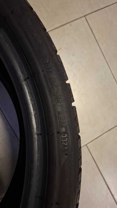 Единична гума Pirelli 235 35 19