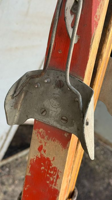 Лыжи деревянные винтаж