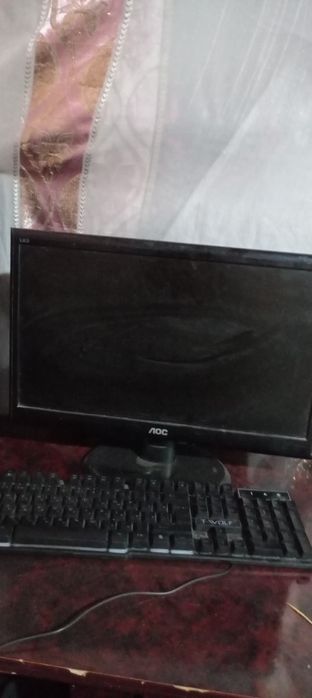 Kampyuter sotiladi oddiy oyin oynasa xam boladi ozida csgo 1.6 bor