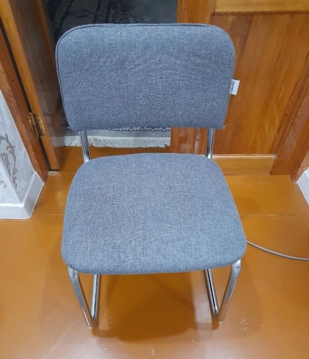 Sifatli stul sotiladi