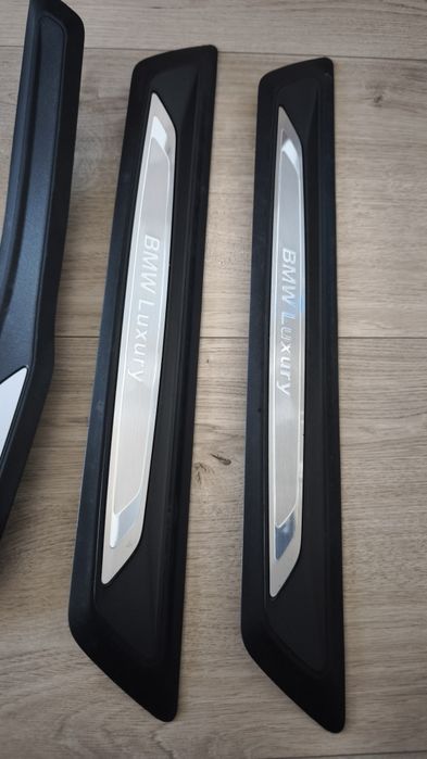 Trimuri praguri usi Bmw F30 F31