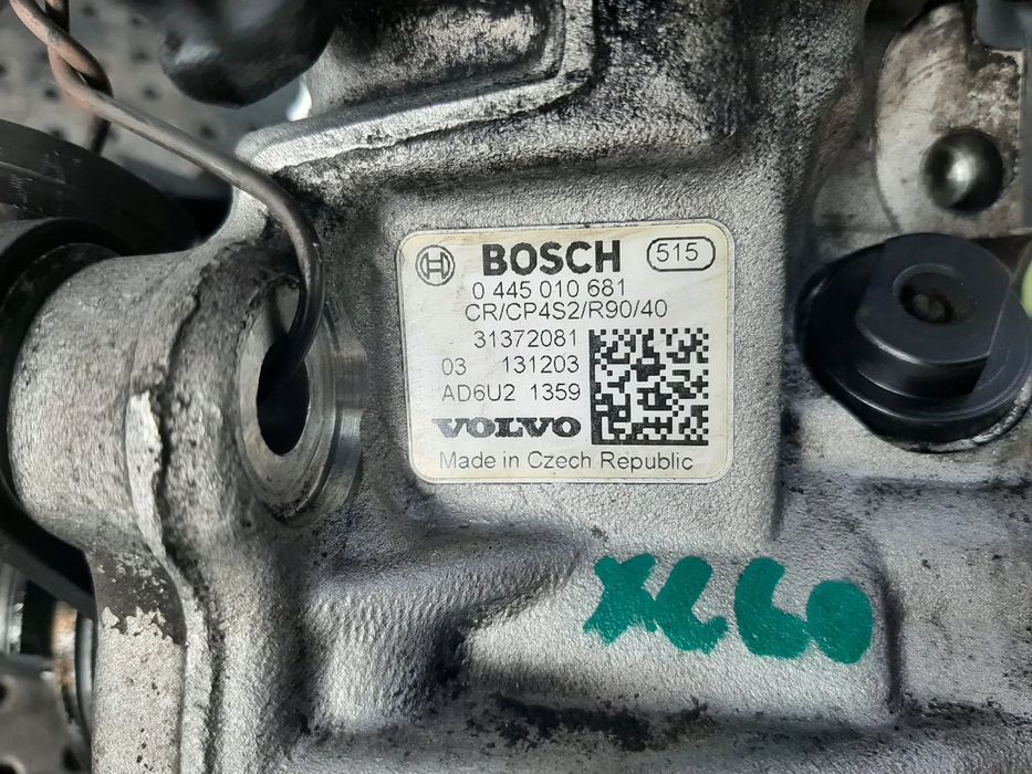 pompa inalta d5204t7 2.0 d  volvo xc60  2013  0445010681
