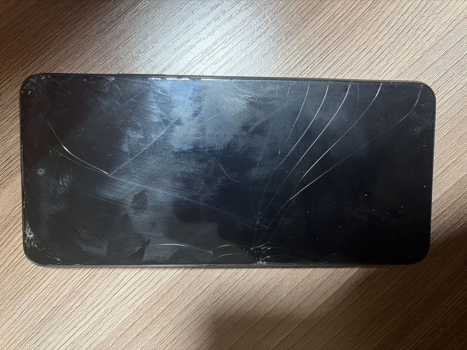 Realme c75, есть торг