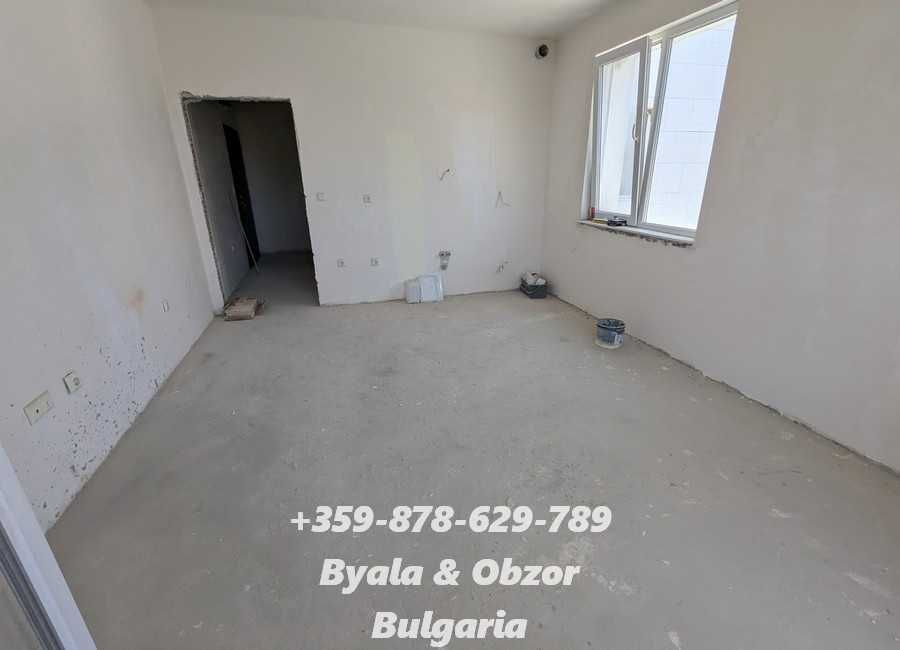 Продава се Тристаен апартамент в Бяла - 78 кв.м за 559 €/кв.м - Снимка #17