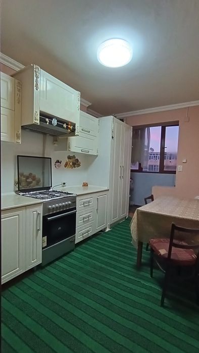 4 xonalik kvartira sotiladi