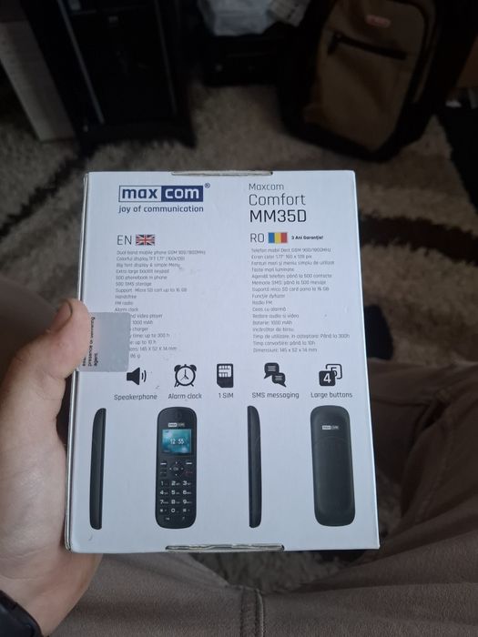 Vand telefon MaxCom nou