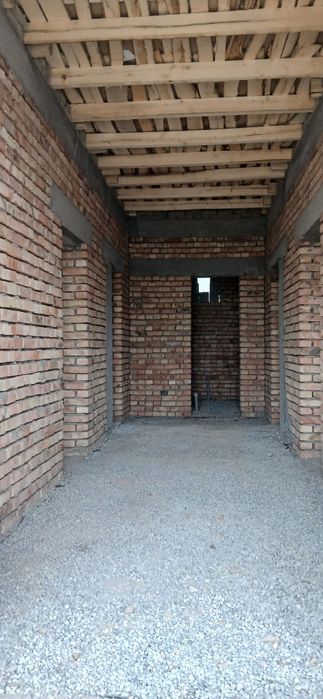 Окарикда 5,30 сотих 4 хона уй коробка холатидаги чек сотилади