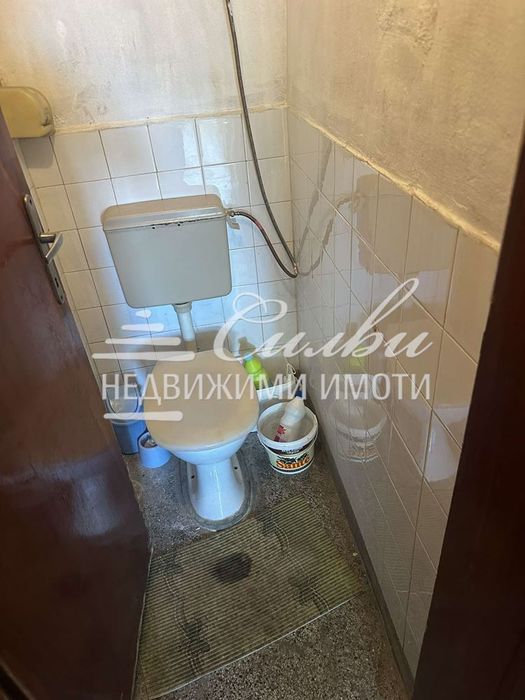 Продава се Четиристаен апартамент в Търговище, Център - 97 кв.м за 999 €/кв.м - Снимка #8