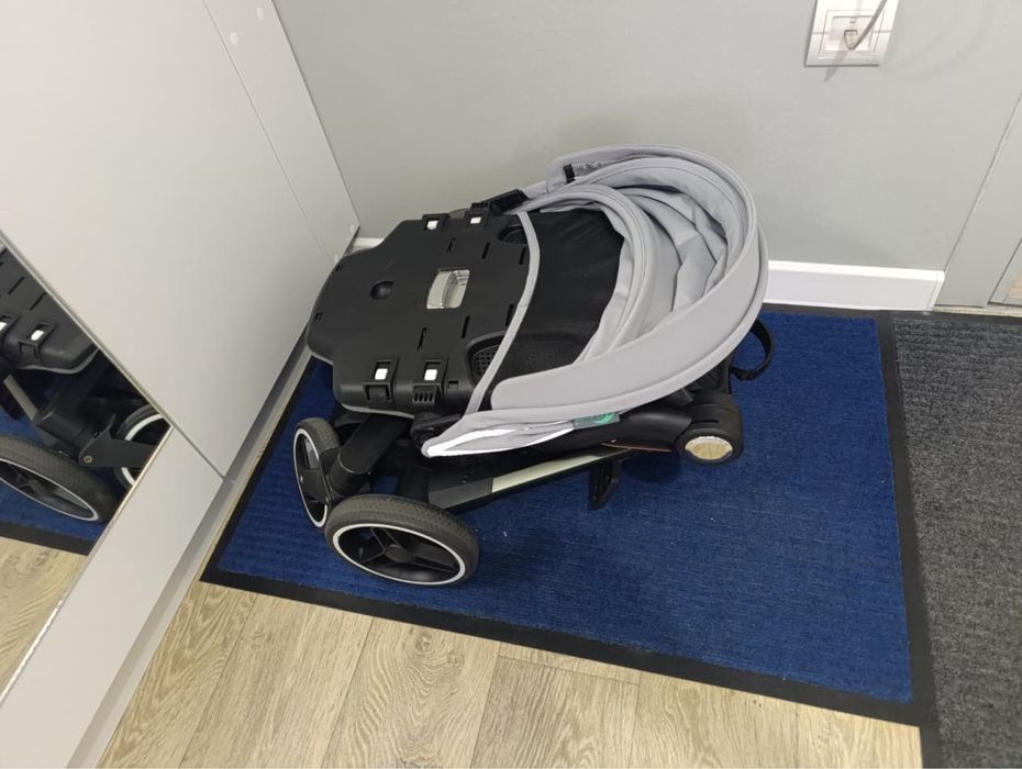 Продам коляску почти новая