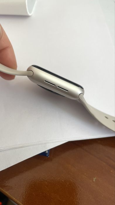 Продам apple watch Se,апл вотч оригинал