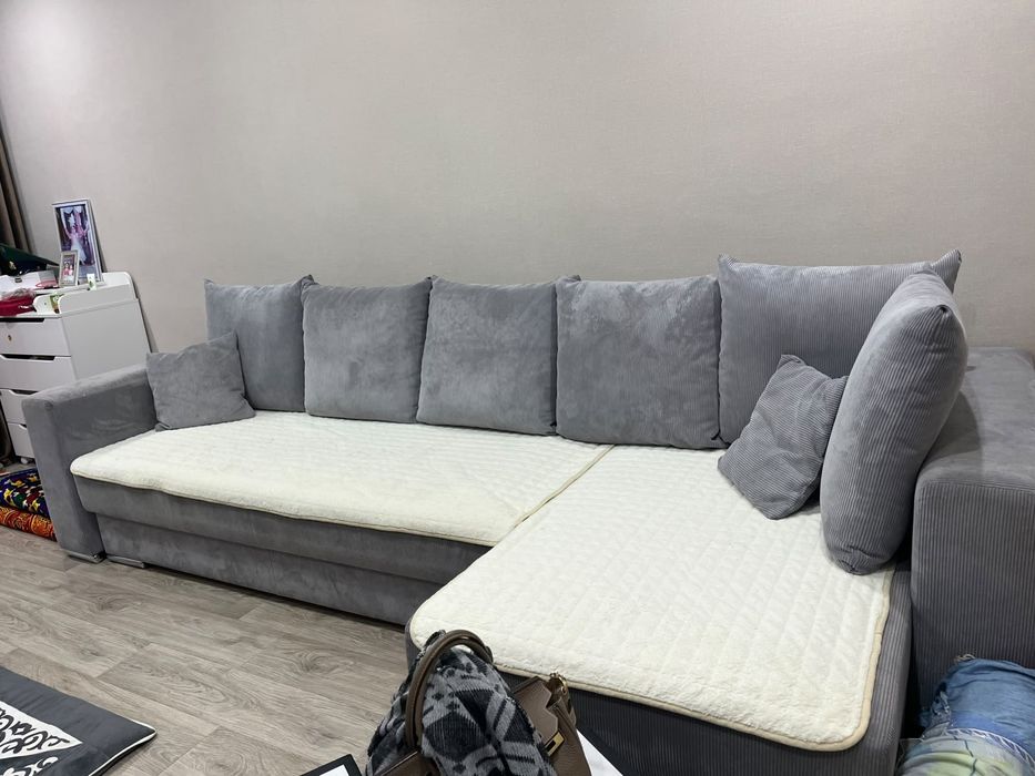 Продам диван срочно