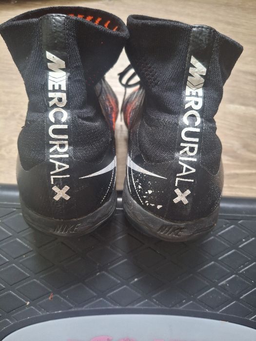 Ghete Mercurial cr 7 ,foarte rare,nu se mai fabrica acest gen