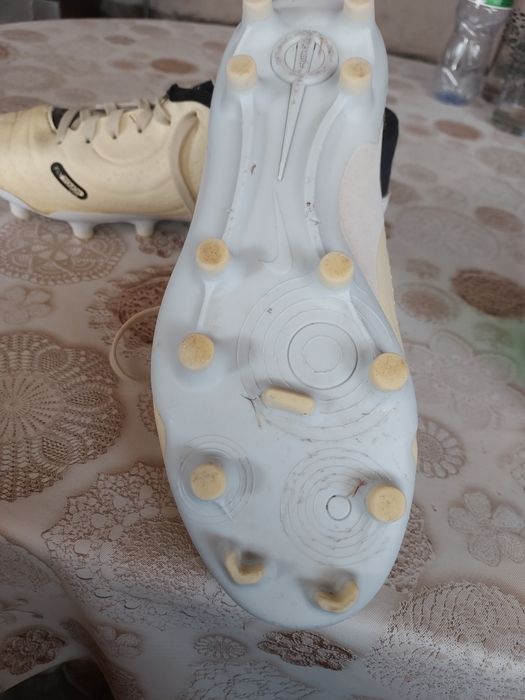 Бутонки Найк  37 номер