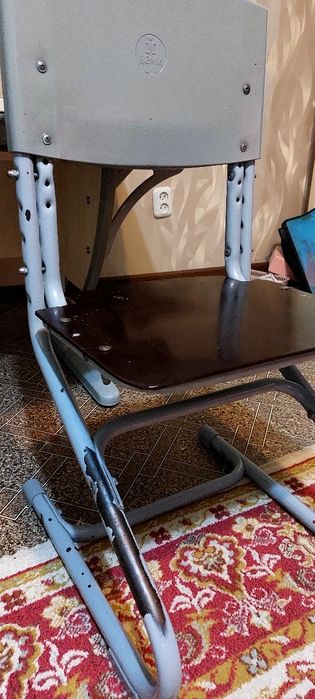 Парта для школьника