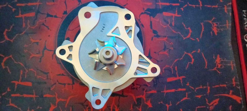 Pompa apa TOYOTA - noua