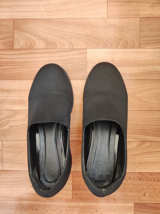 Срочно продам женские лоферы