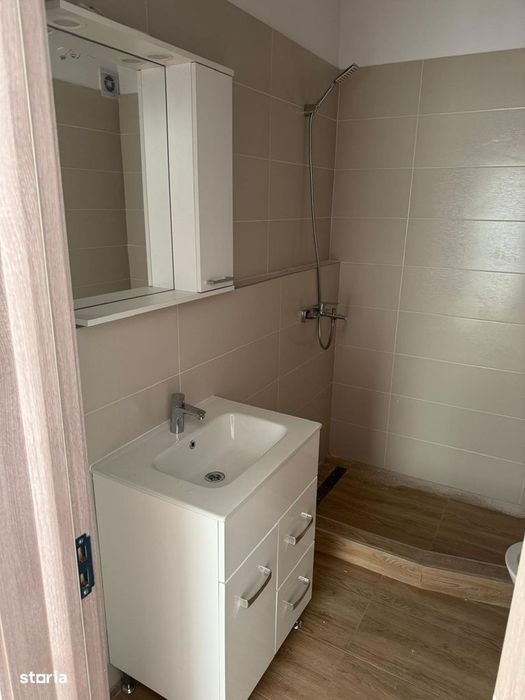 Garsoniera 54mp utili sector 3