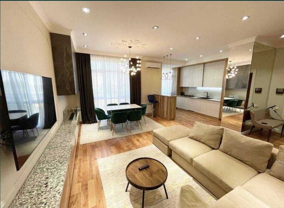 Сдаётся 2х комнатная квартира в акай сити