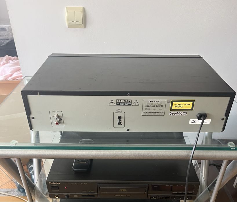Onkyo  DX-701  CD player