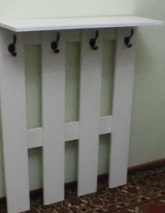 Вешалка настенная