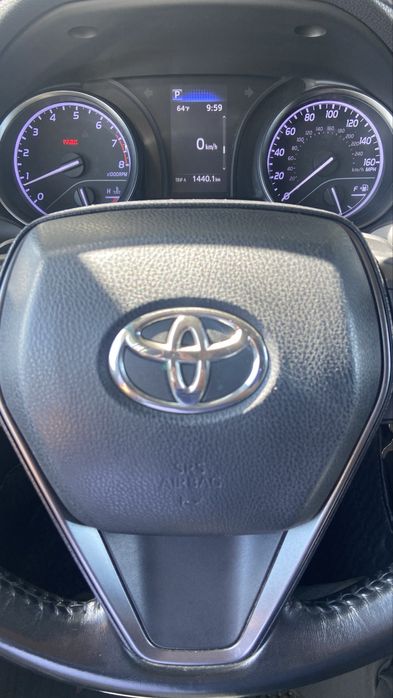 Продам тойота камри