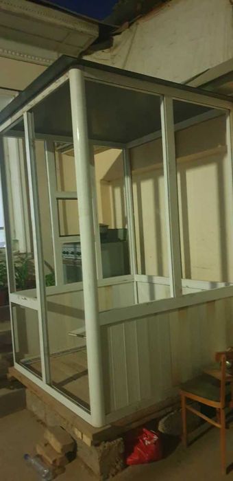 Butka / Kiosk (1.5x1.5m) sotiladi. Holati a'lo!