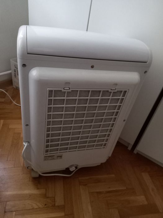 Cooler Hyundai cu telecomandă