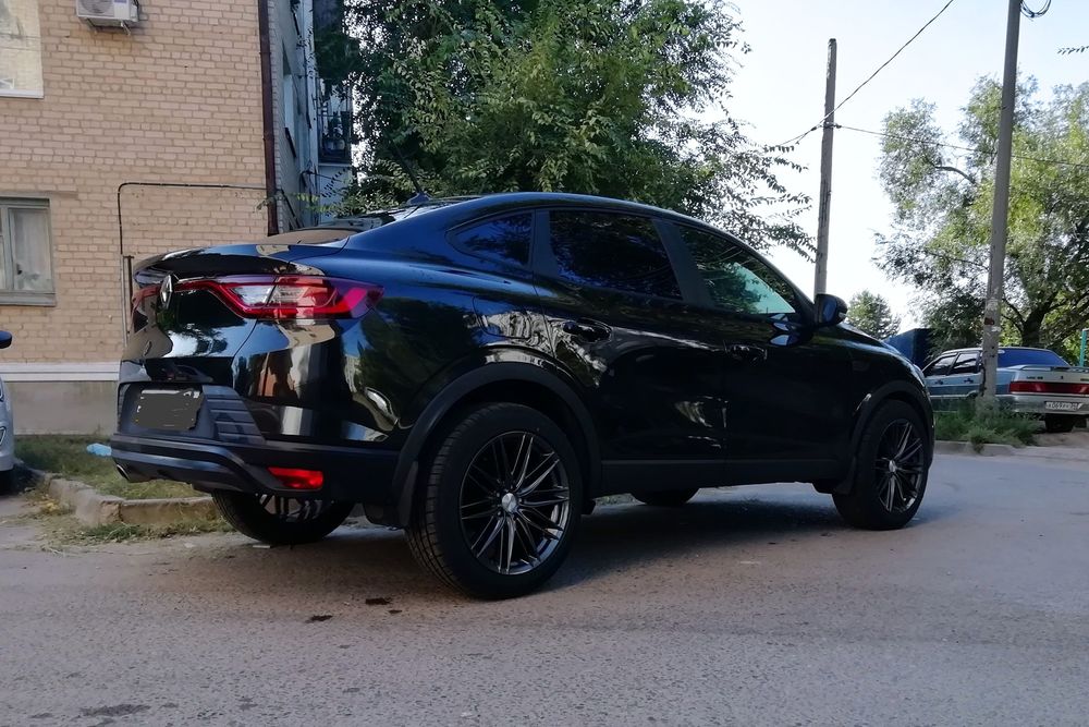 Срочно! Продам Renault Arkana, 2022, черный перламутр!