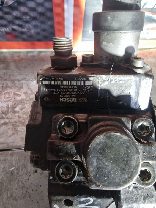 Pompa inalta,injectie Land Rover Freelander 2 motor 2,2 diesel 224DT