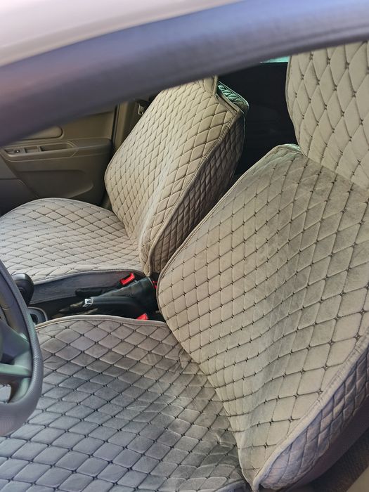 Продам чехол на автомобильный сиденье