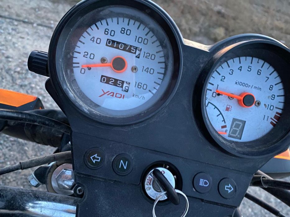 Продам мотоцикл яки