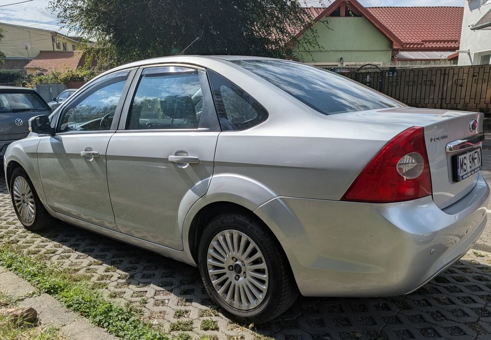 Focus -  Benzină - Sedan