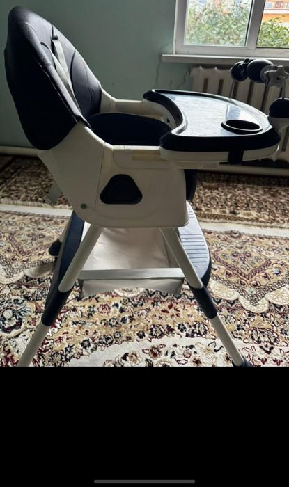 Стол для кормления