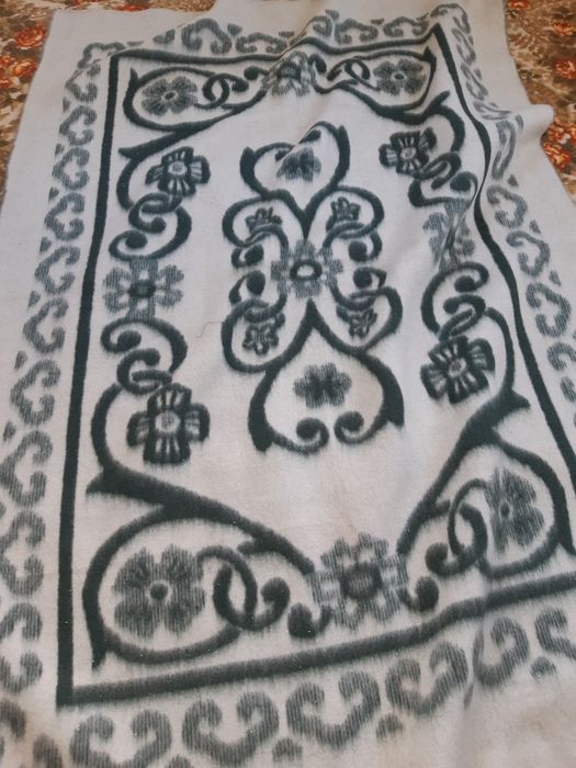 Родопски одеяла, китеници и халища