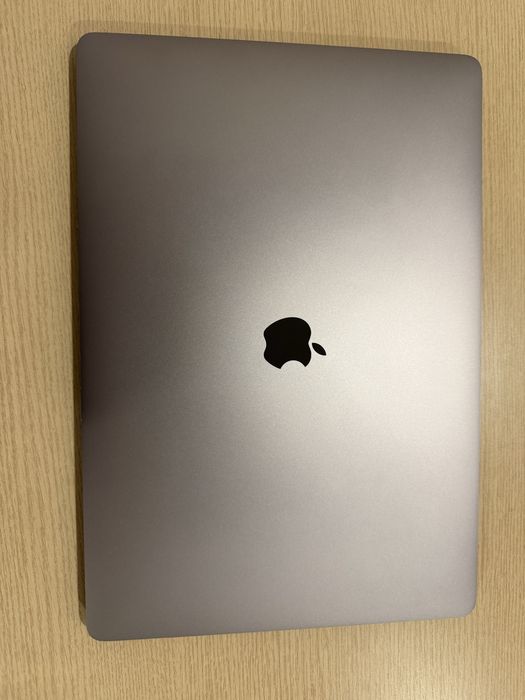 Macbook pro 16 512gb