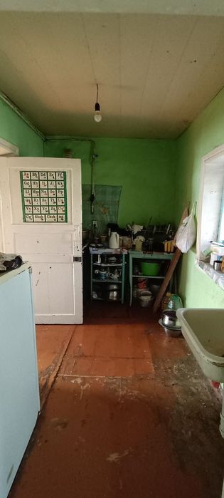 Продается дом в Алмалыке. 6 соток. 3 комнаты.