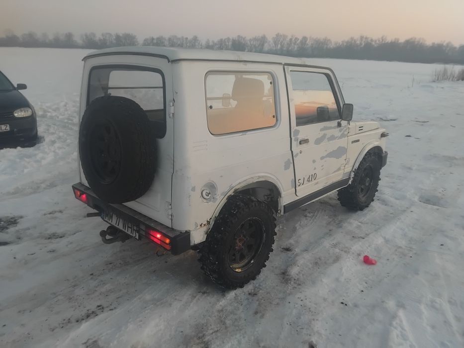 Suzuki  samurai  1.0i