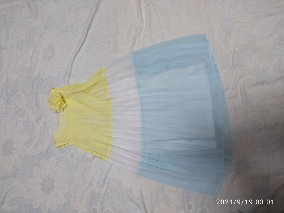 Продам платье для девочек