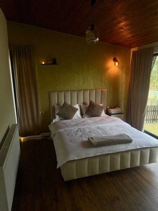 Cabana exclusivista WINGS de inchiriat cu 2 dormitoare 4-6 persoane ciubar/jacuzzi