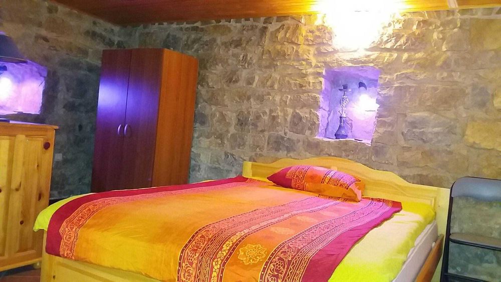 Къща под наем в Самоводене