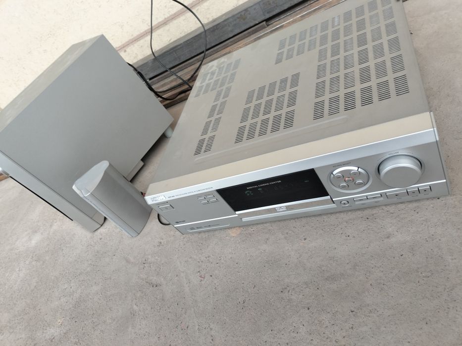 Домашний кинотеатр сотилади.Philips DFR1600 DVD/CD player