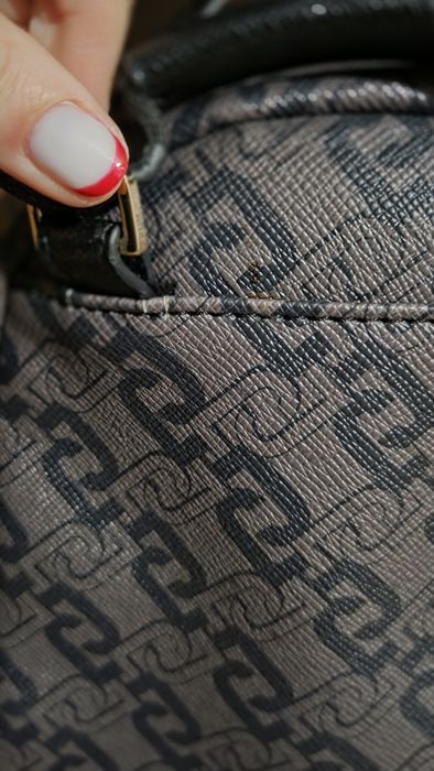 Дамски чанти и раници