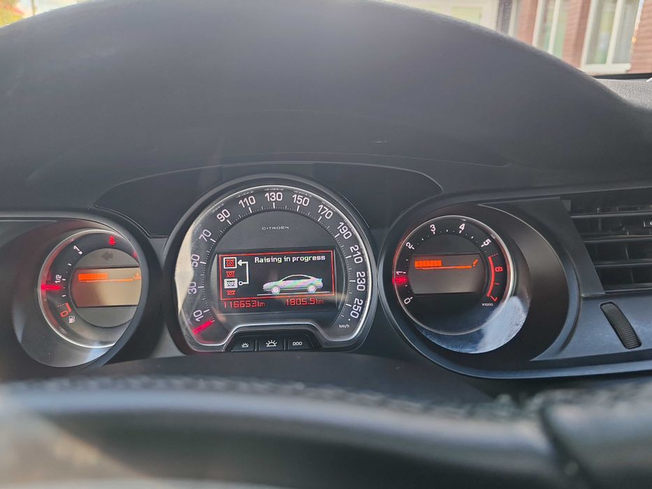 Vând Citroen C5 An 2012 1.6 benzina 155 CHP