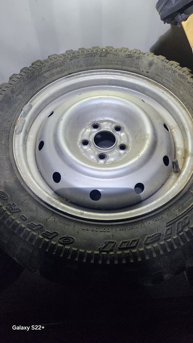 Продам горный шина оригинал