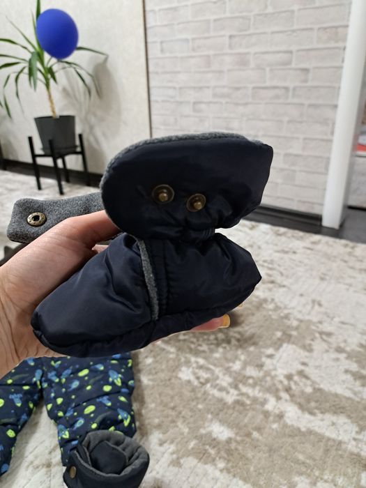 Продам детский комбинезон Демисезон