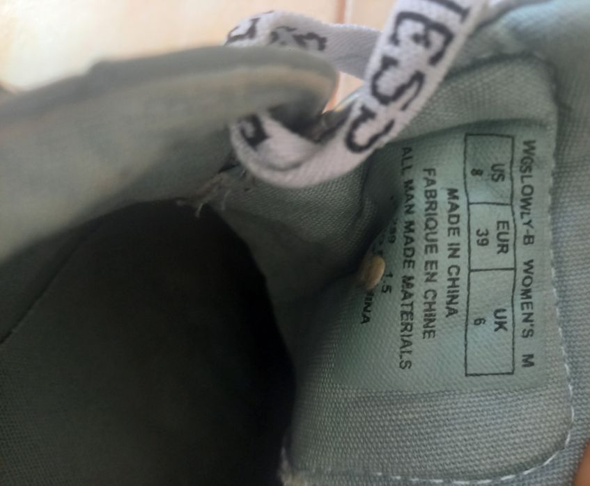 Sneakers/Pantofi casual guess